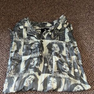 H&M Women's Button Down Shirt - Black and Gray Graphic Bob Marley